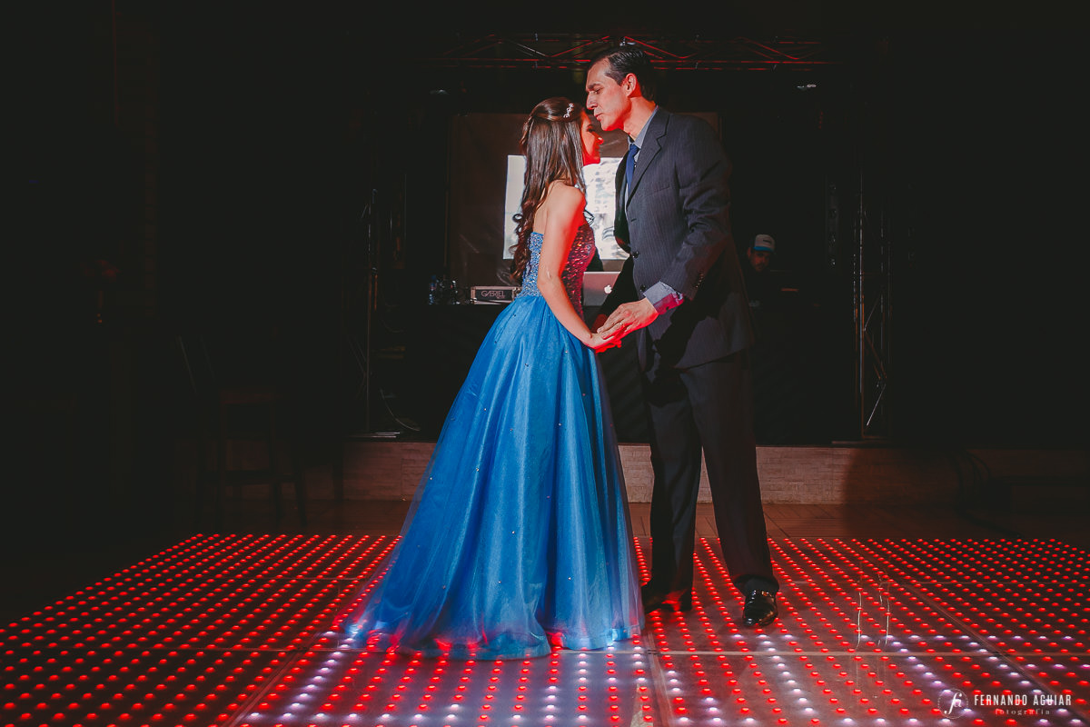 valsa com a aniversariante