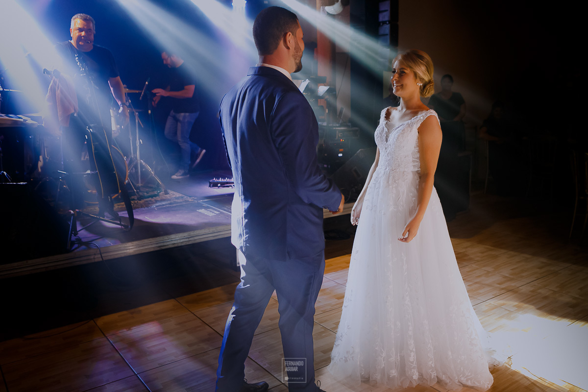 valsa dos noivos durante a salva