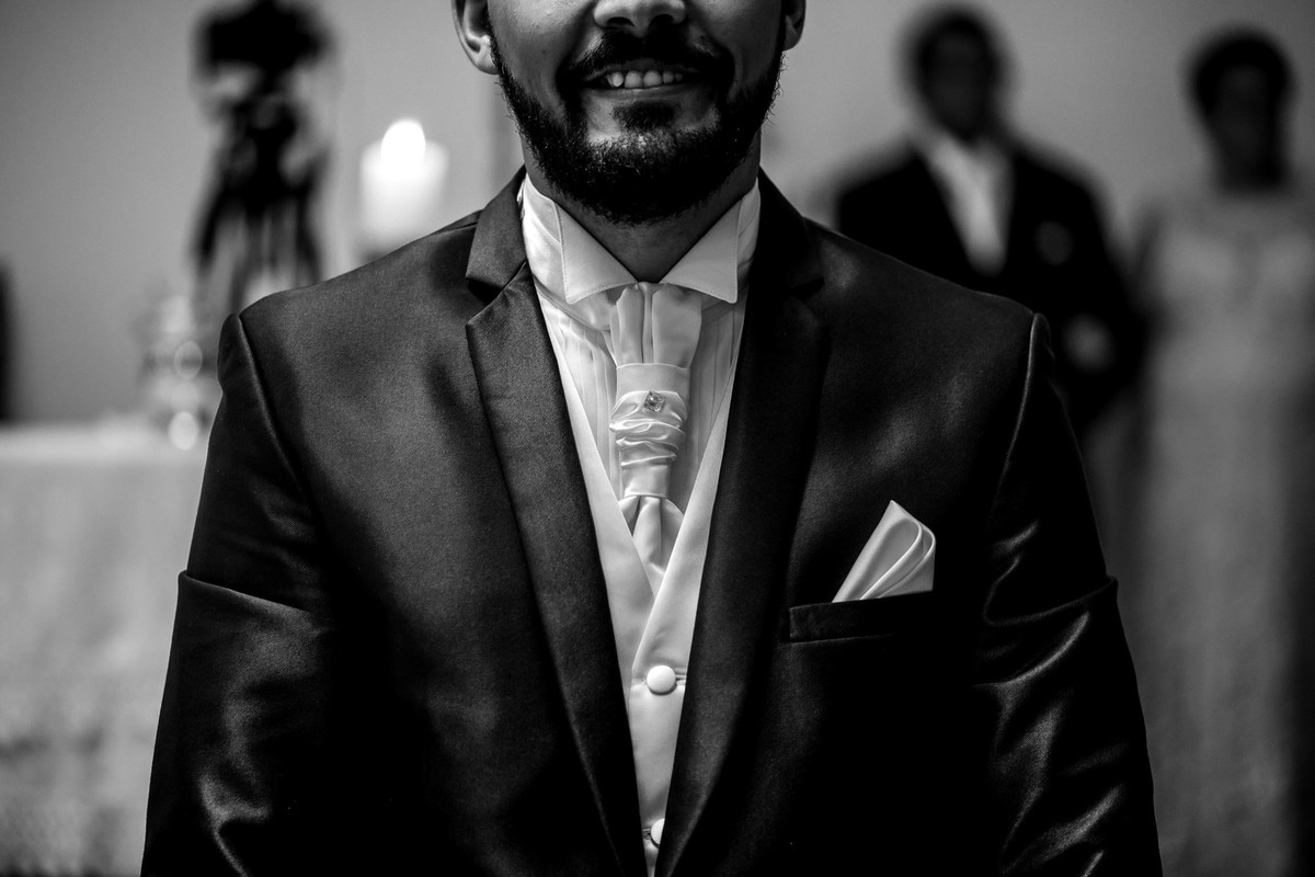 noivo na igreja casamento laudiceia e clayton