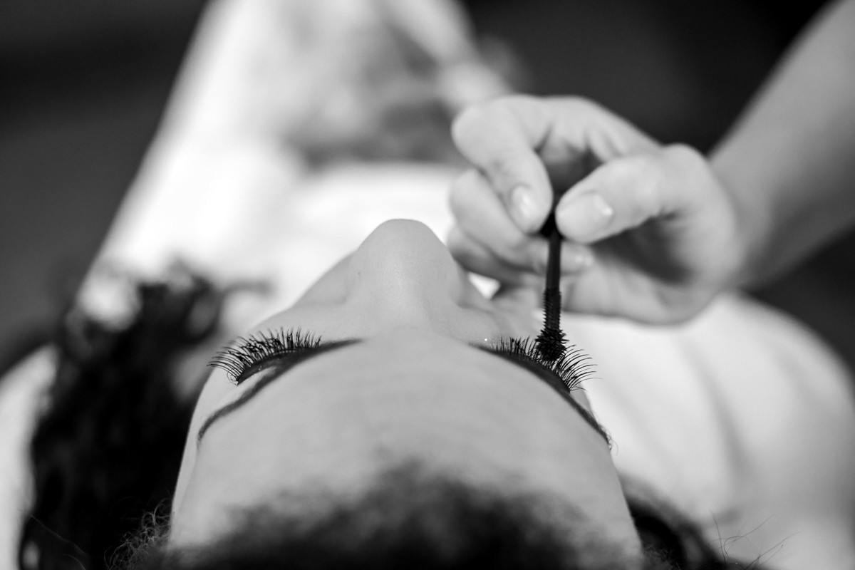 noiva se arrumando no salão de beleza casamento laudiceia e clayton são paulo