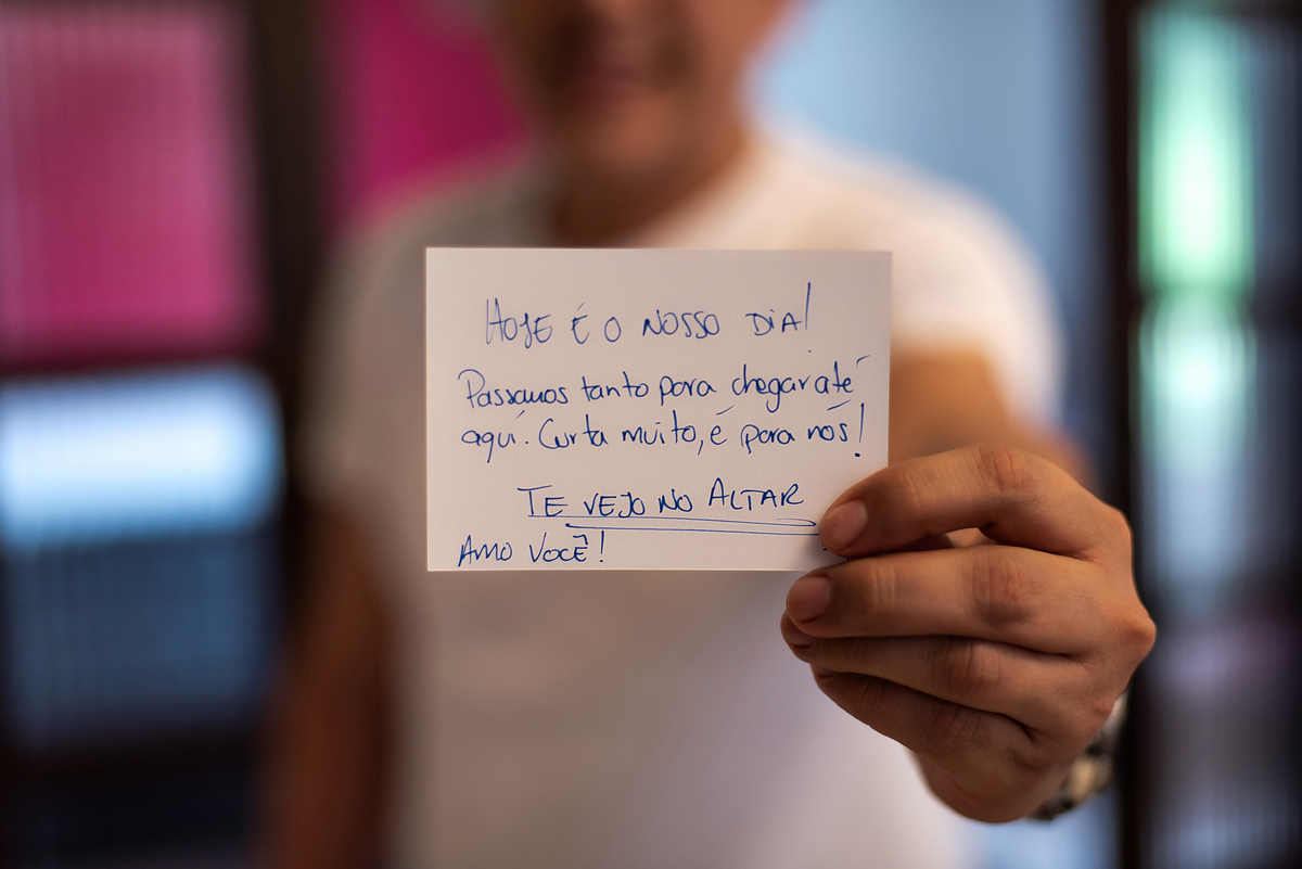 carta do noivo para noiva durante making-off espaço zabeu São Paulo fotografado por Max Nogueira