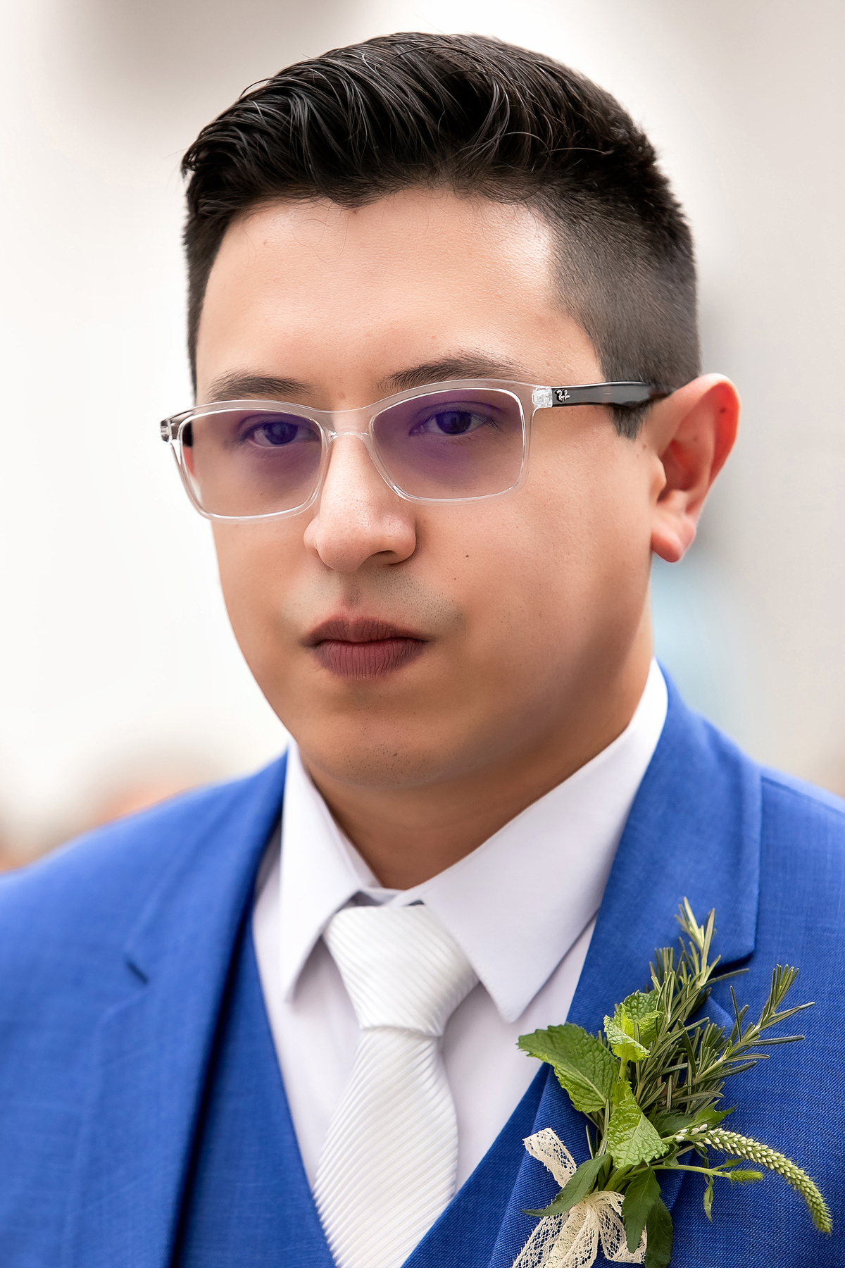 retrato do noivo durante cerimonia de casamento no espaço zabeu São Paulo fotografado por Max Nogueira