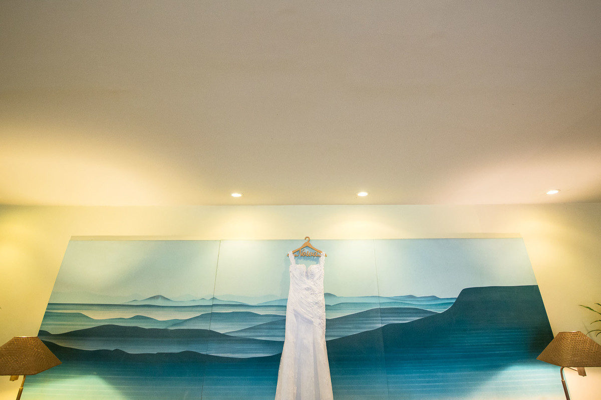 vestido da noiva o no hall de entrada do hotel solarium