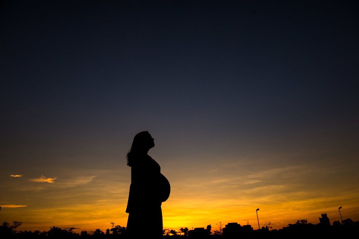 gestante sozinha no parque vila lobos