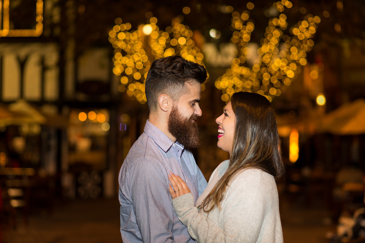 casal no centro do Capivari em Campos do Jordão