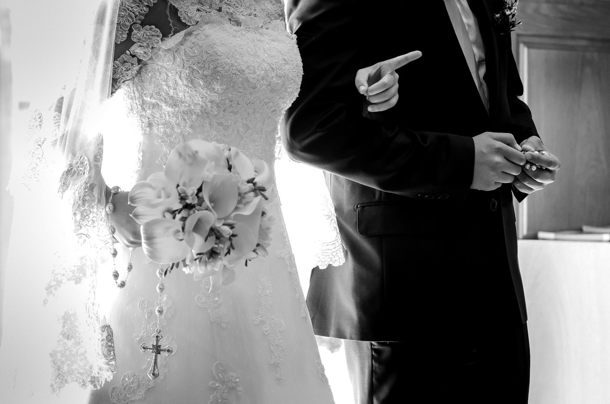 noiva entrando na igreja paroquia verbo divino são paulo casamento da Jacqueline e Leonardo