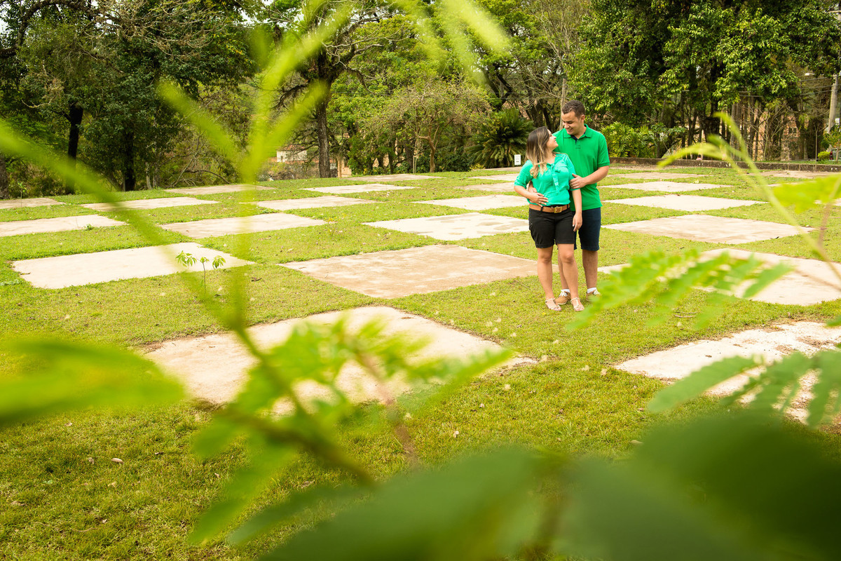 ensaio casal elaine e miguel na Floresta Nacional de Ipanema em Iperó fotografo de casamento em São Paulo