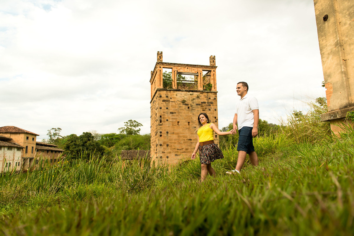 ensaio casal elaine e miguel na Floresta Nacional de Ipanema em Iperó fotografo de casamento em São Paulo