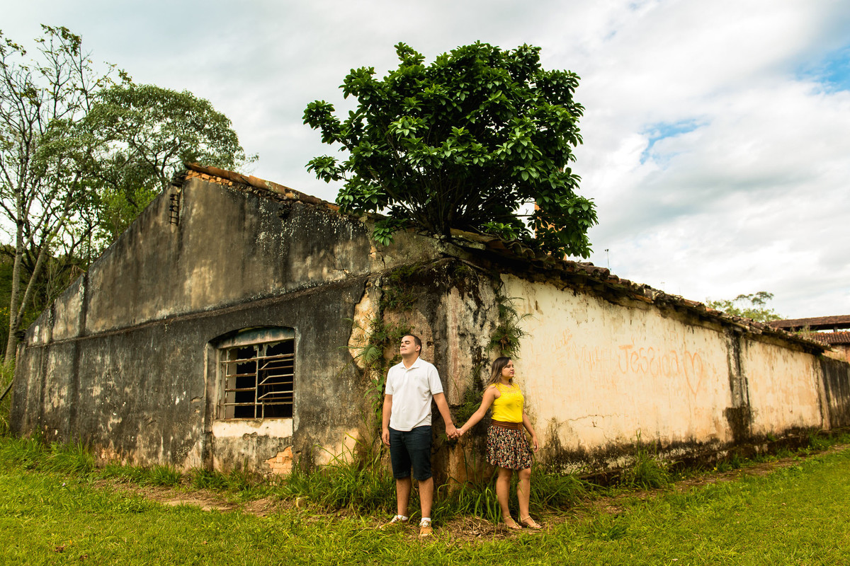 ensaio casal elaine e miguel na Floresta Nacional de Ipanema em Iperó fotografo de casamento em São Paulo
