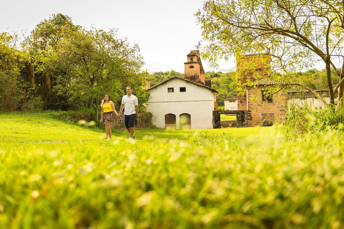 ensaio casal elaine e miguel na Floresta Nacional de Ipanema em Iperó fotografo de casamento em São Paulo