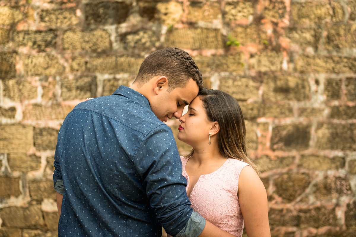 ensaio casal elaine e miguel na Floresta Nacional de Ipanema em Iperó fotografo de casamento em São Paulo