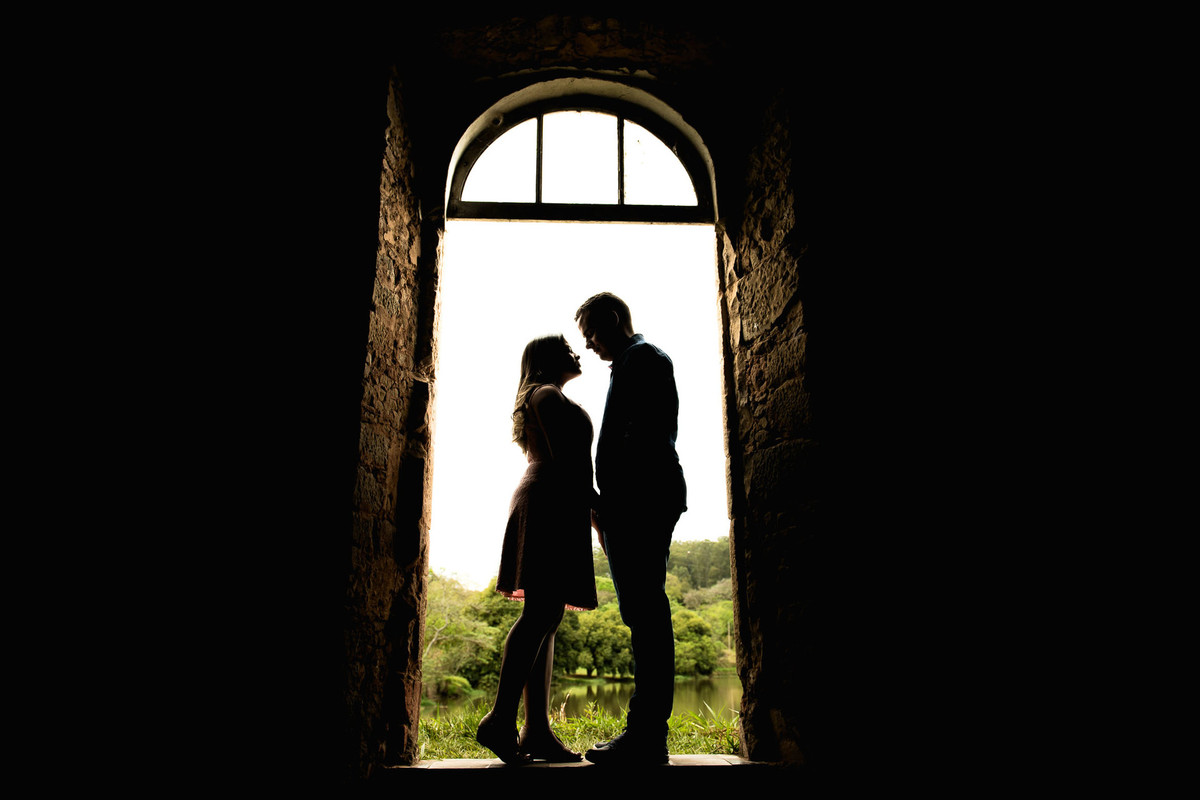 ensaio casal elaine e miguel na Floresta Nacional de Ipanema em Iperó fotografo de casamento em São Paulo