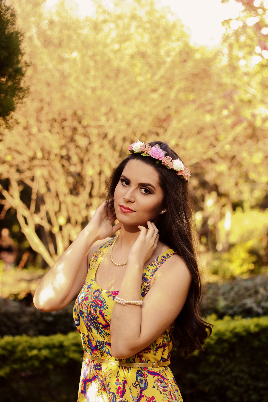 Luiza ensaio 15 anos romântico na Praça Dmae em Porto Alegre