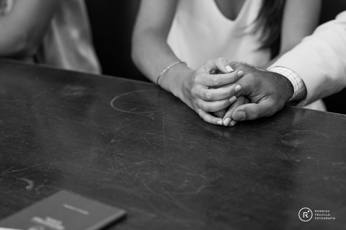 manos de los novios, si quiero, registro civil de la ciudad de santa fe