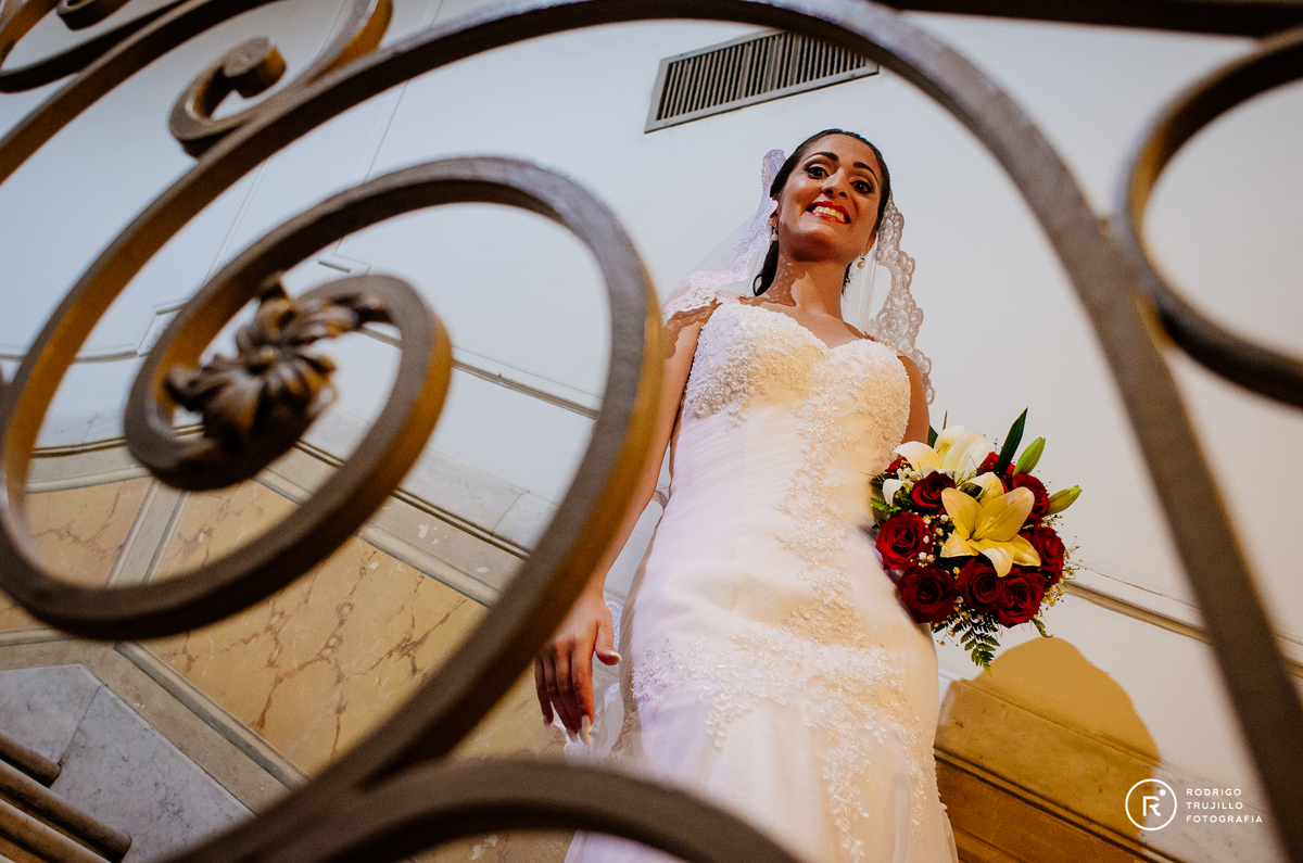 fotos de la novia en el hotel savoy de rosario, novia lista para la boda