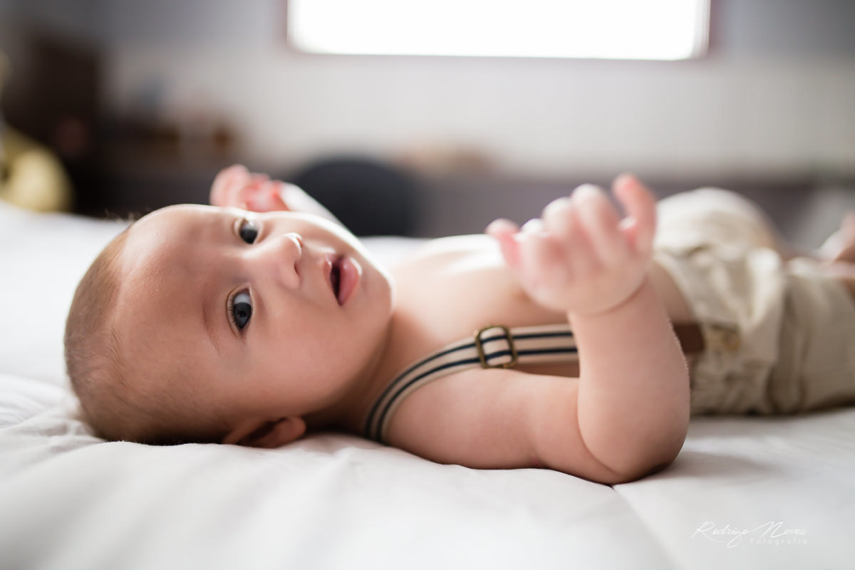 Fotografia documental acompanhamento de bebe fotografado por Rodrigo Neves Fotografo em Campos Rio de Janeiro