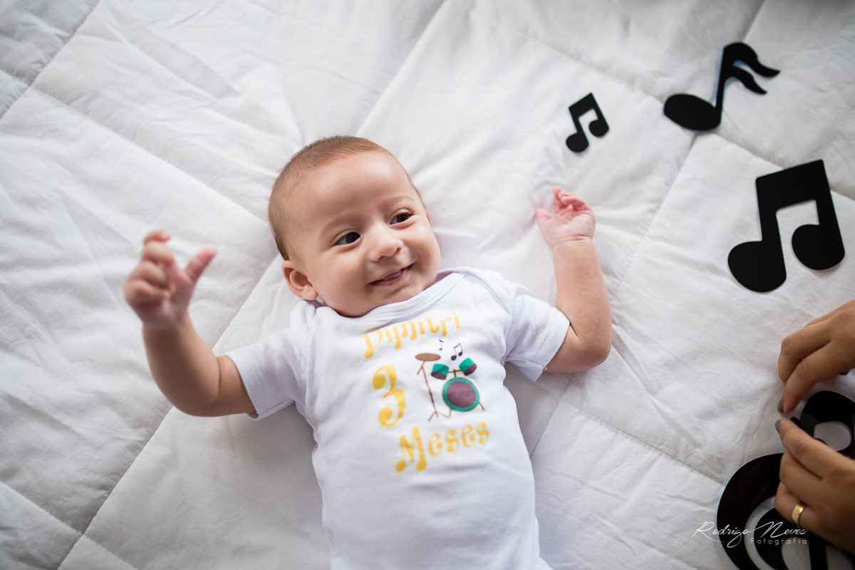 Fotografia documental acompanhamento de bebe fotografado por Rodrigo Neves Fotografo em Campos Rio de Janeiro