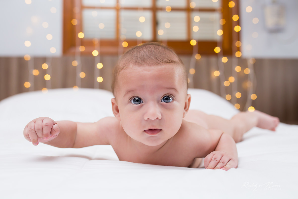Fotografia documental acompanhamento de bebe fotografado por Rodrigo Neves Fotografo em Campos Rio de Janeiro