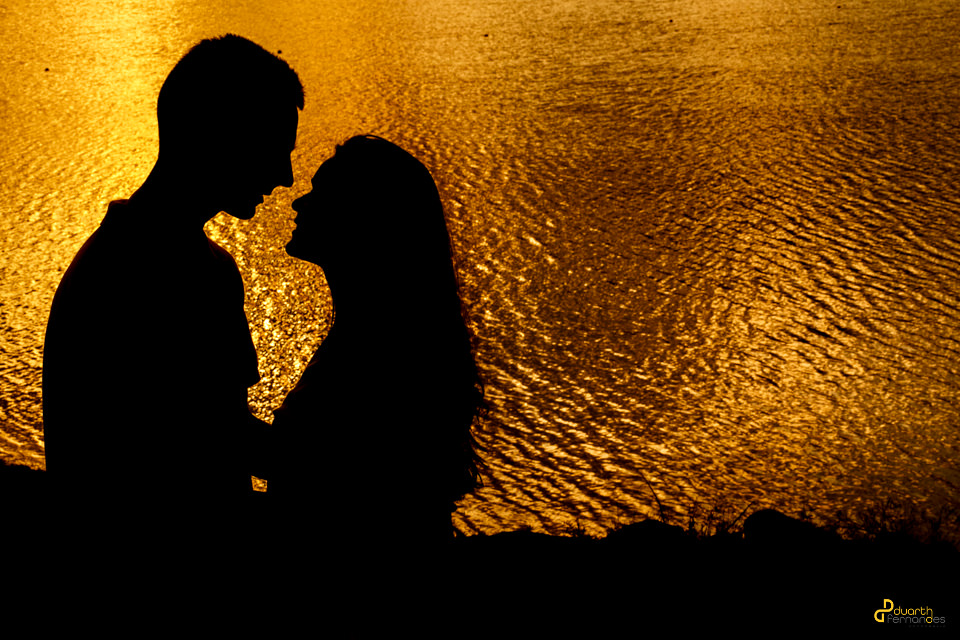 silhueta de casal novamente