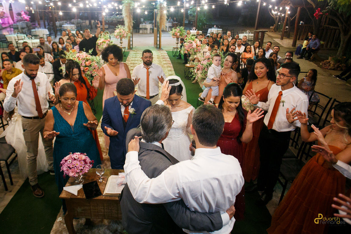 Aluguel de vestidos de noiva em Aracuaí
