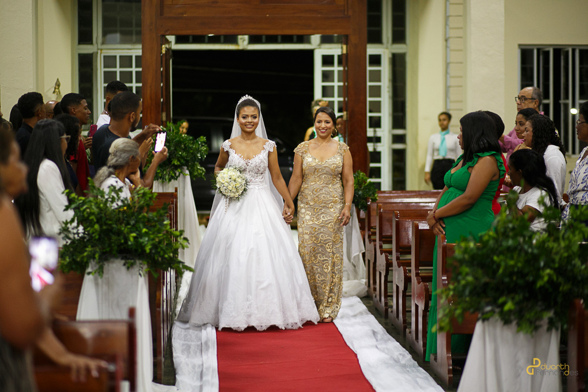 Anderson esperando por Endina no altar