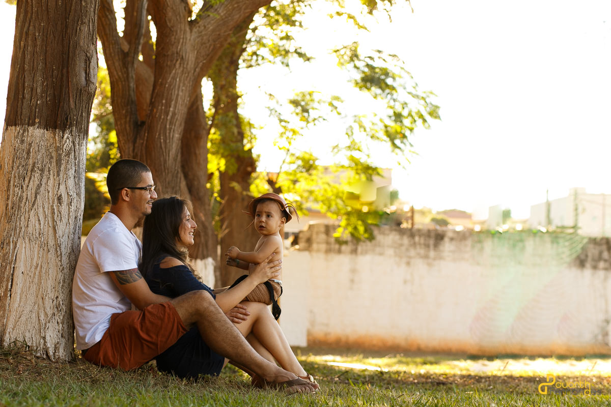 Denner e os pais sentados