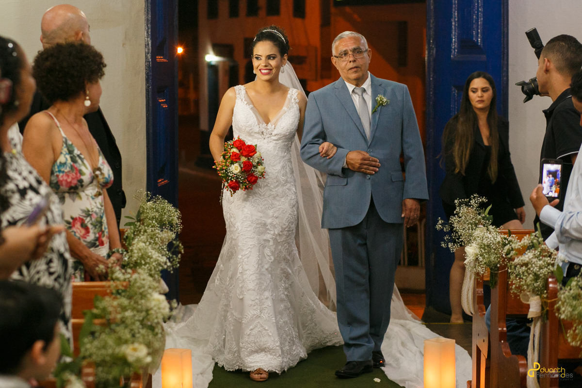 Entrada da noiva em casamento em Minas Novas