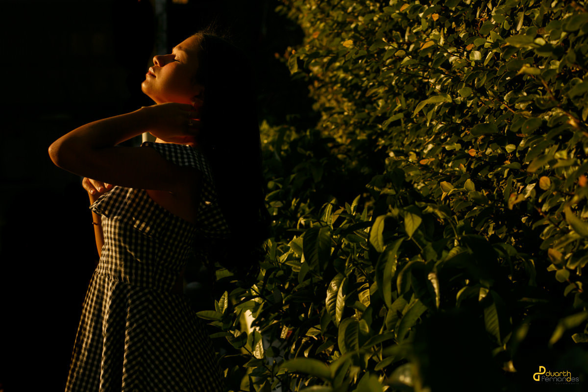 Foto da Debutante olhando para cima
