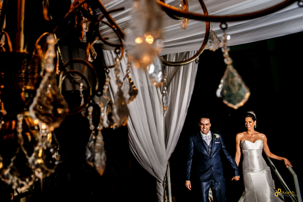 Foto da chegada dos noivos em casamento no grande hotel em minas novas