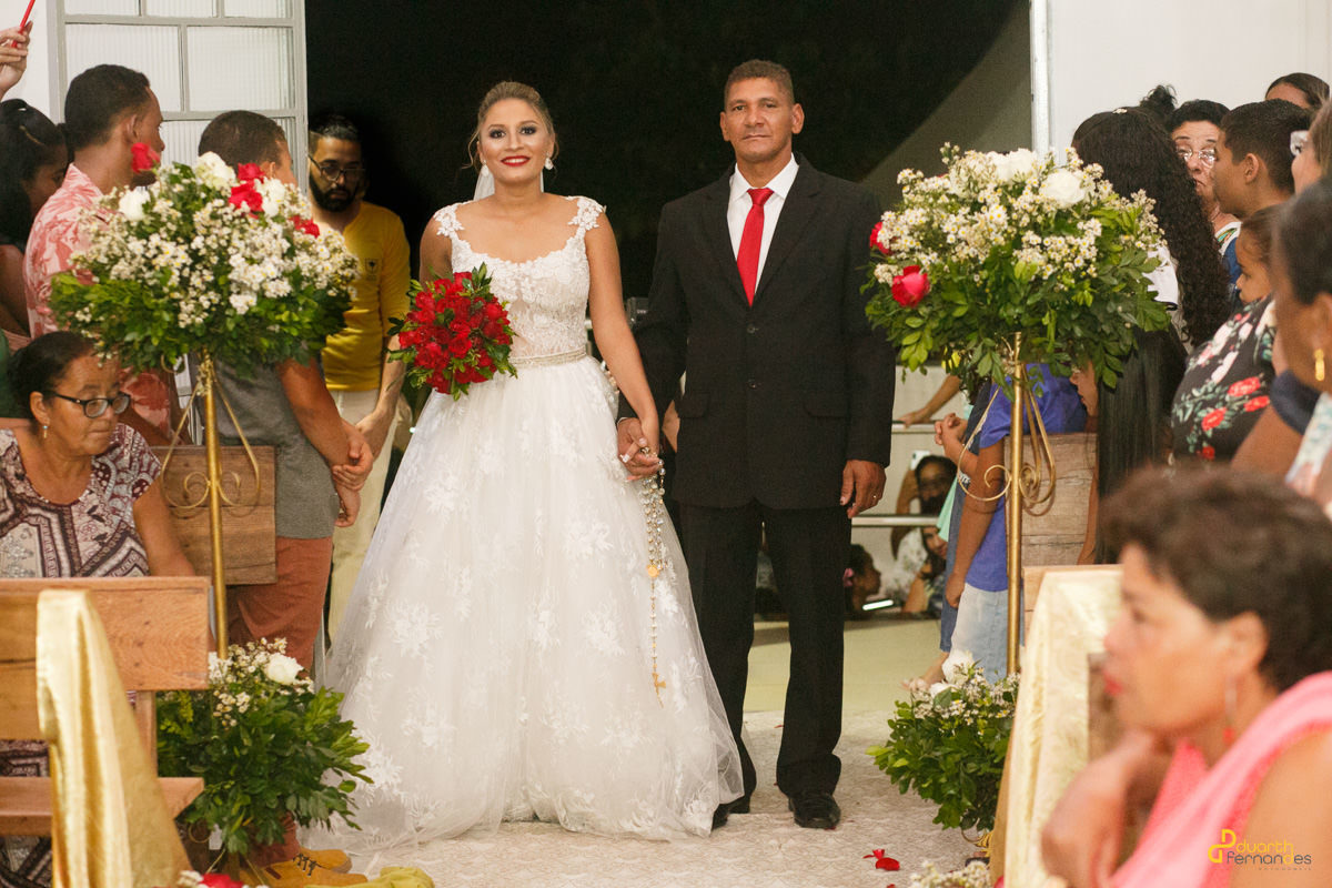 entrada da noiva em igreja em cachoeira do norte