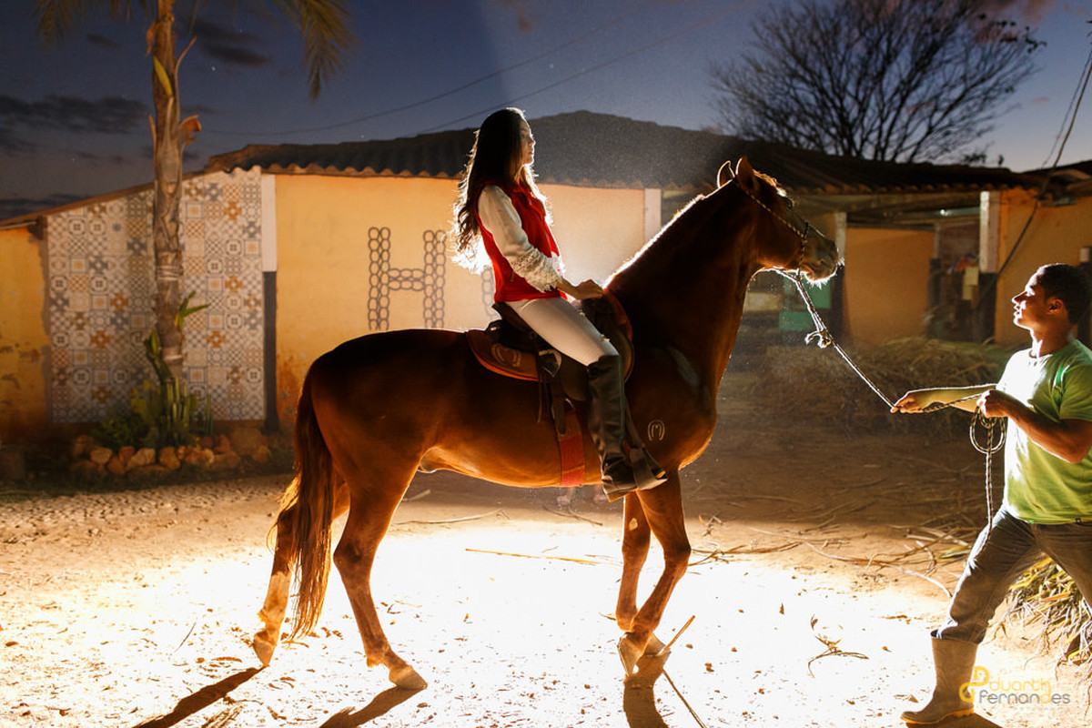 foto da mireile no cavalo