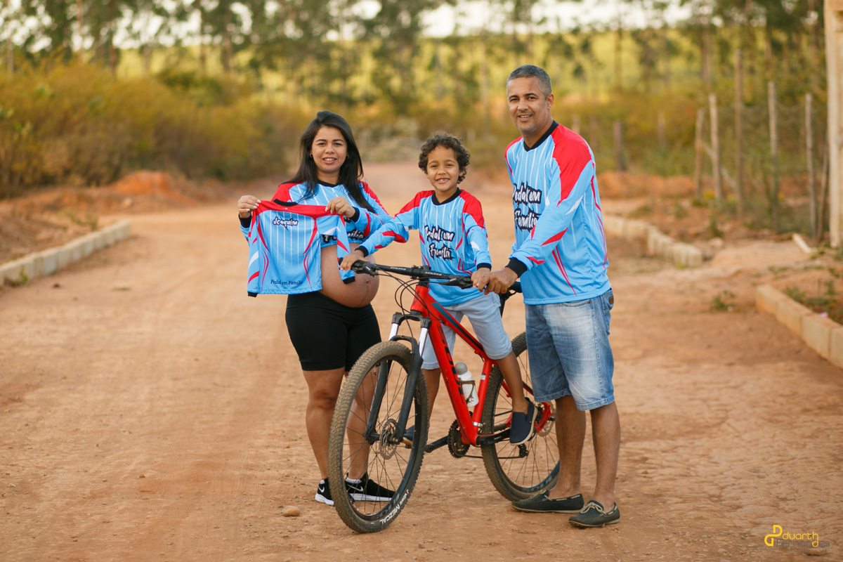 Foto em ensaio fotograficos da familia na biclicleta