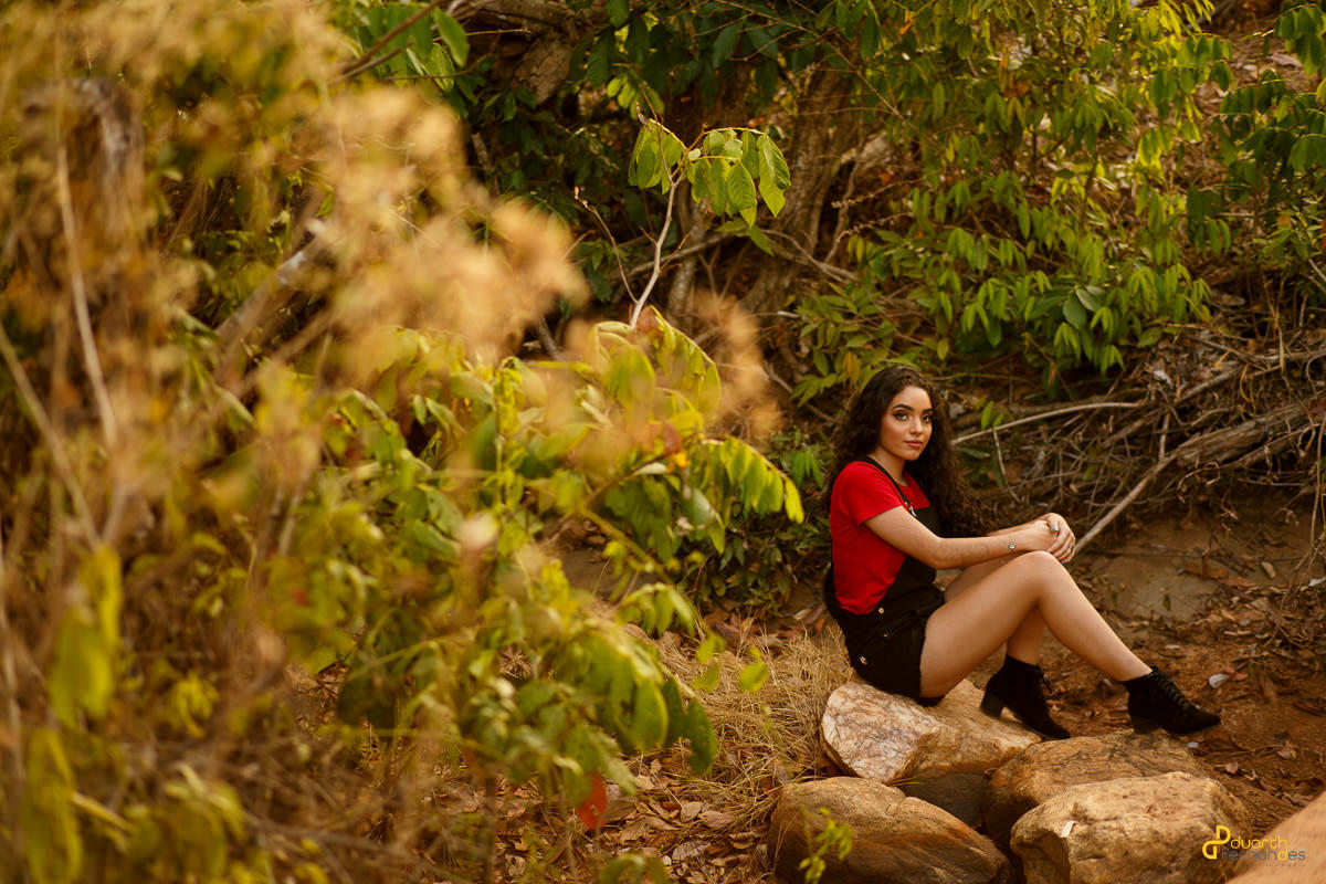 Ensaio Clara Liz sentada 