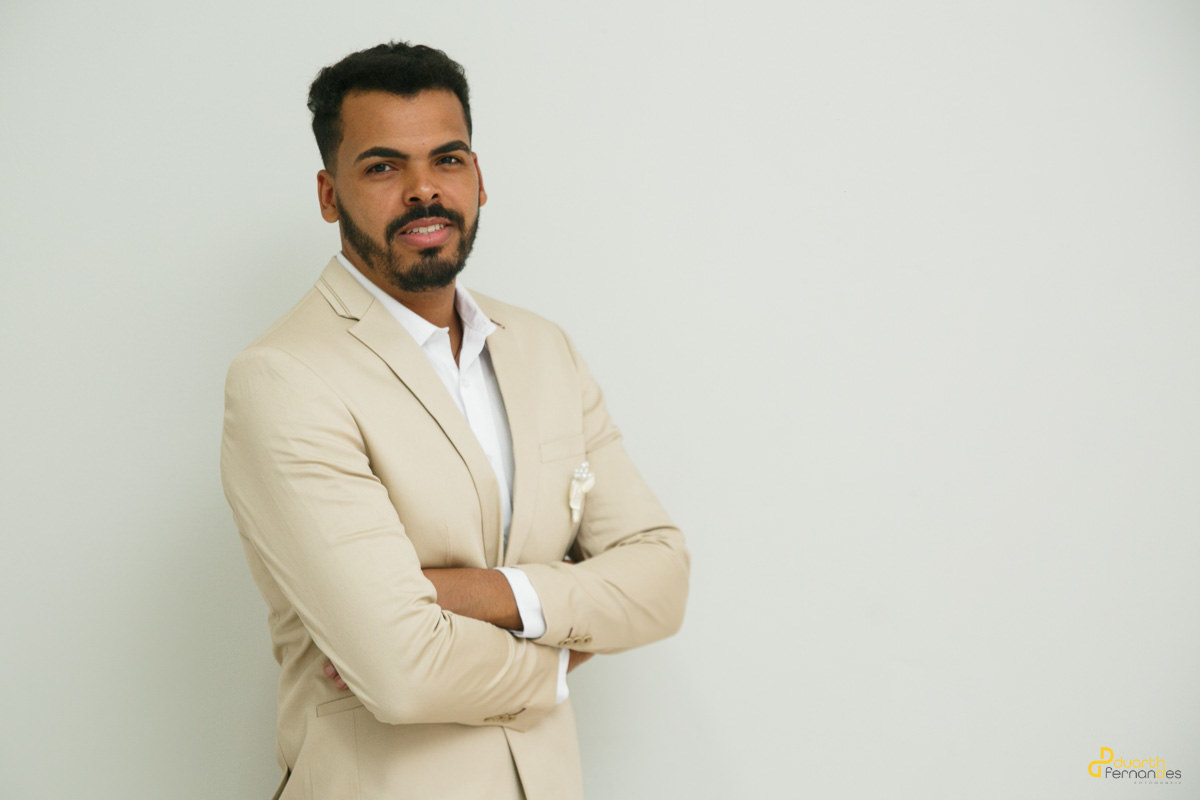 foto do noivo indo para casamento em turmalina mg