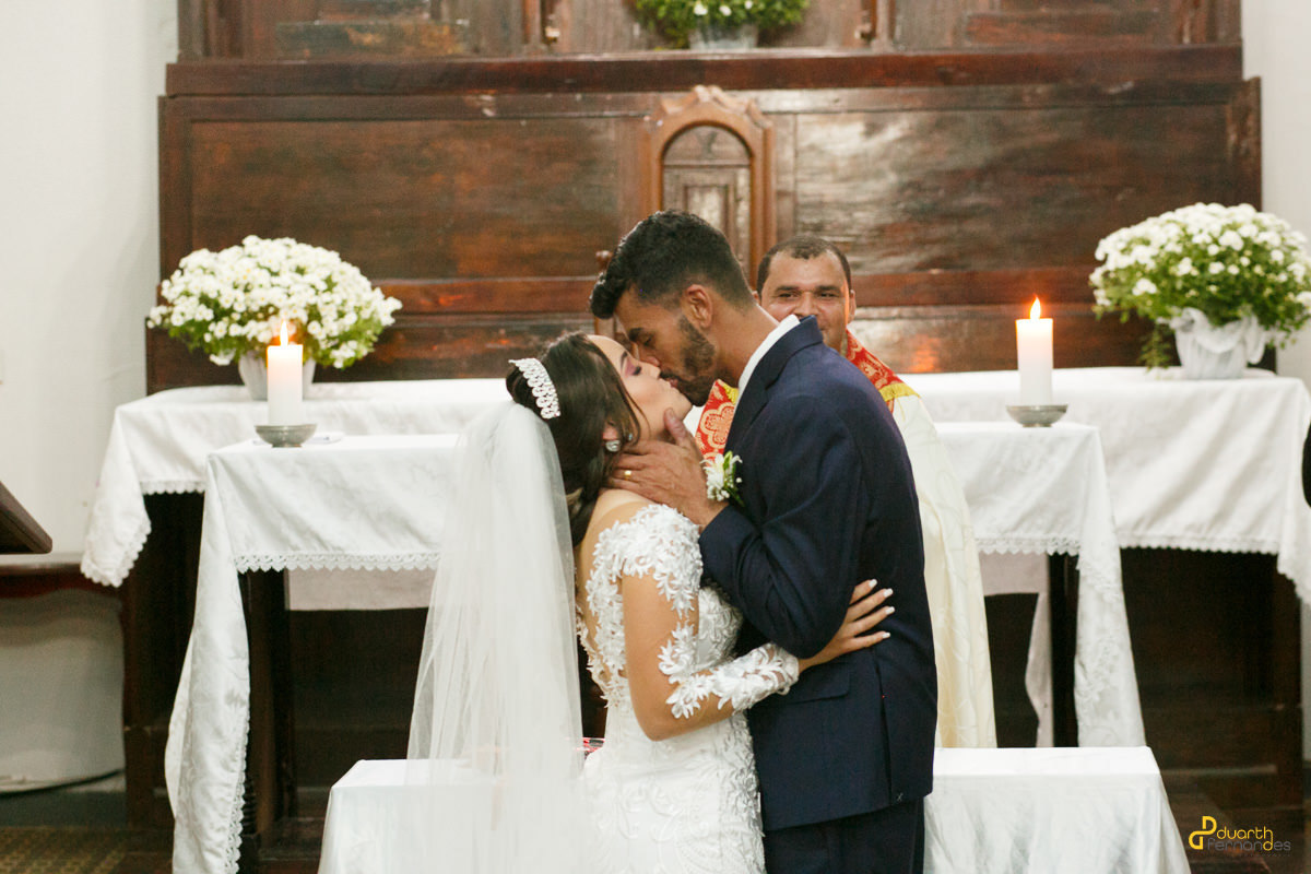 foto de casal se beijando na cidade de itamarandiba mg