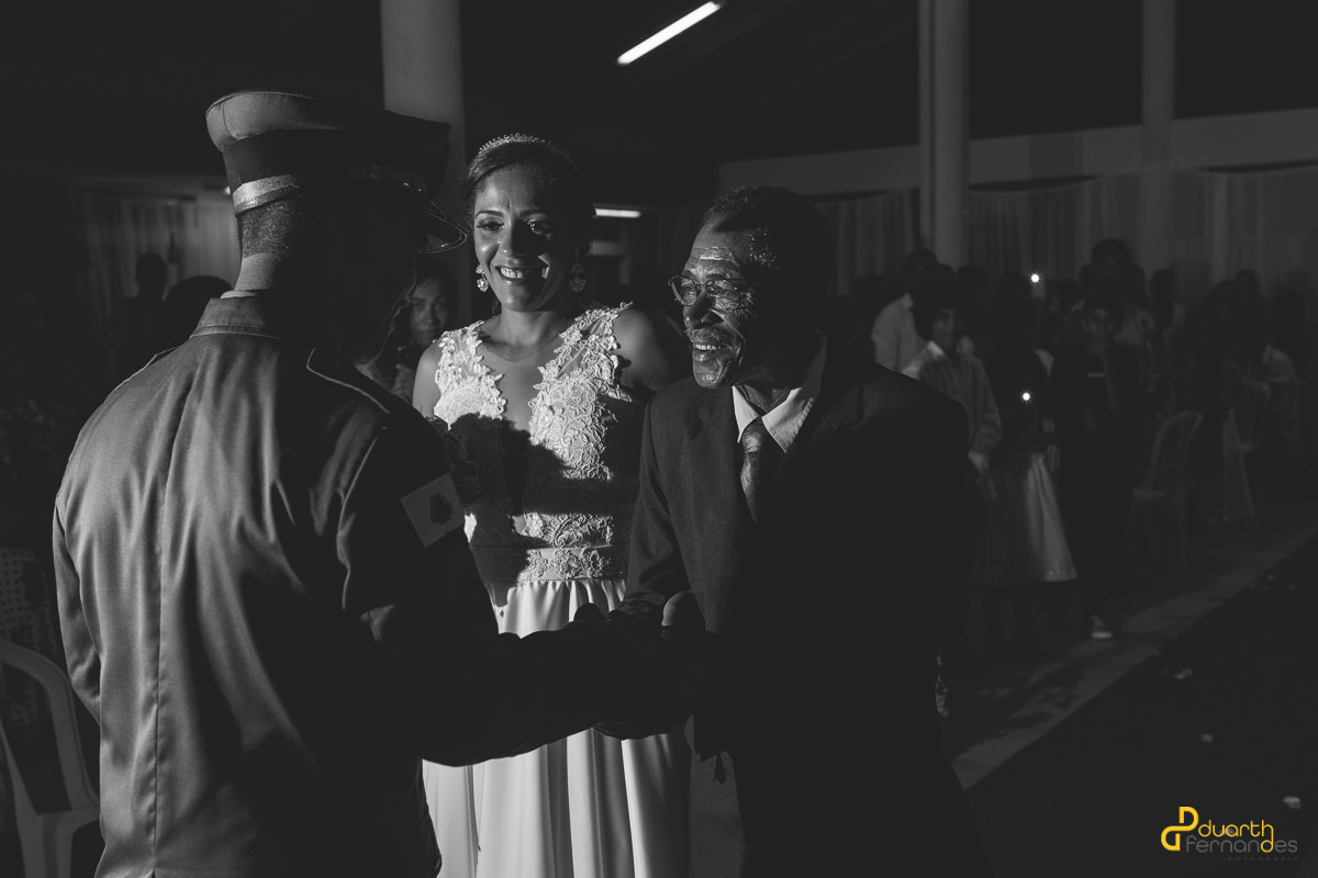 Duarth com casal em silhueta