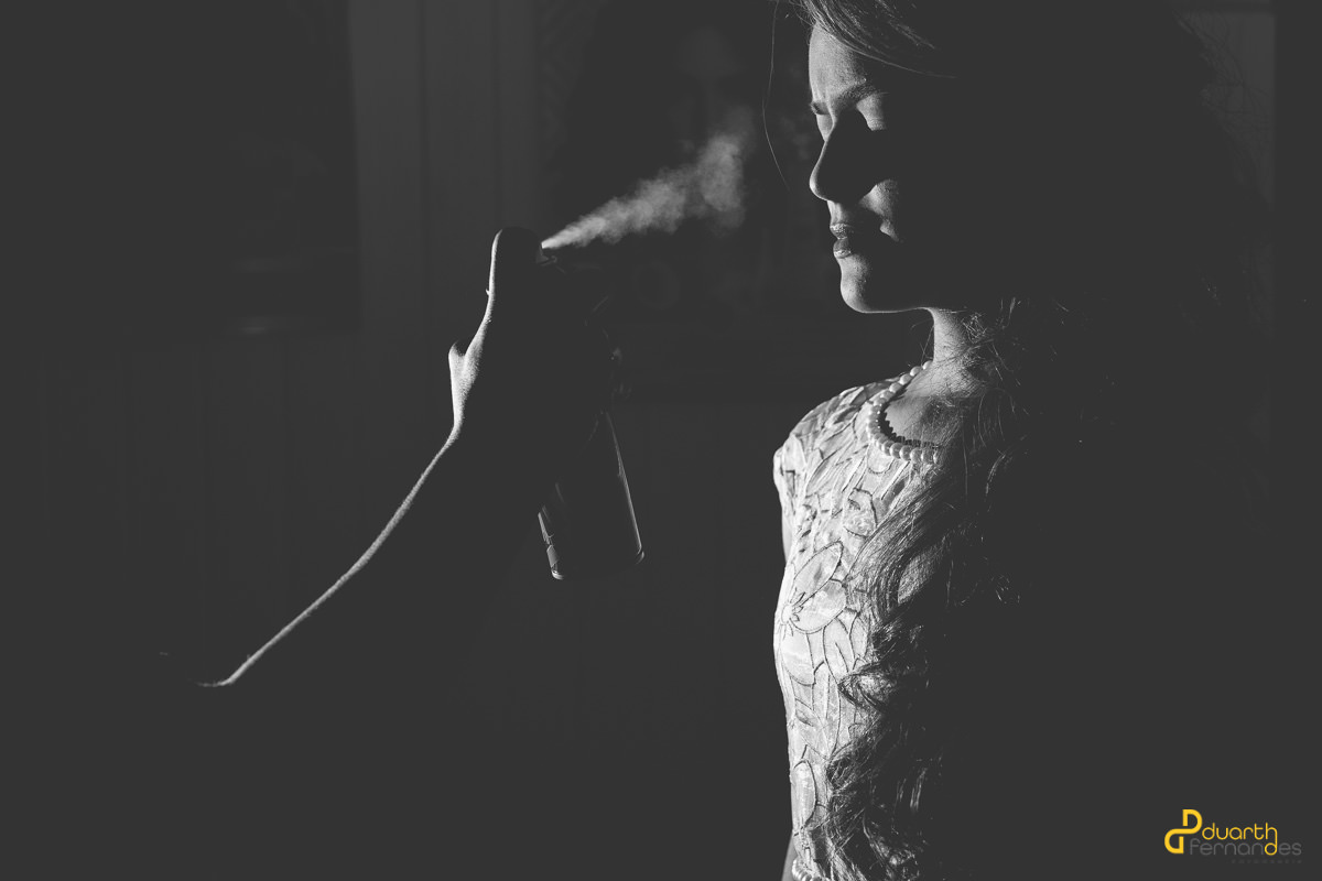 Elizama de Capelinha de Silhueta