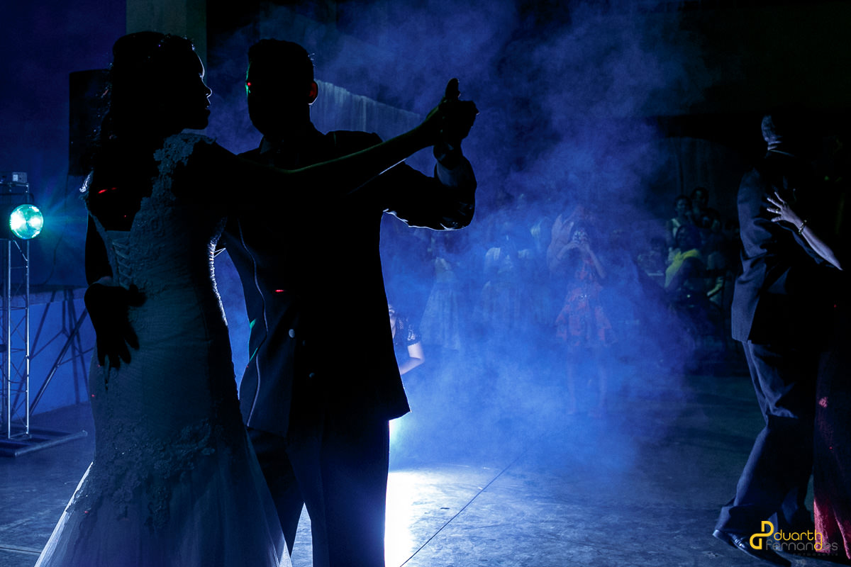 Noivos dançando 2