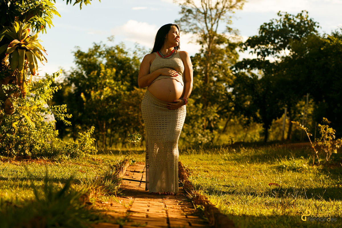 gestante no sol