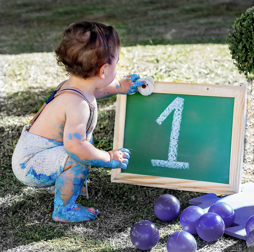 Bebê fazendo 1 aninho