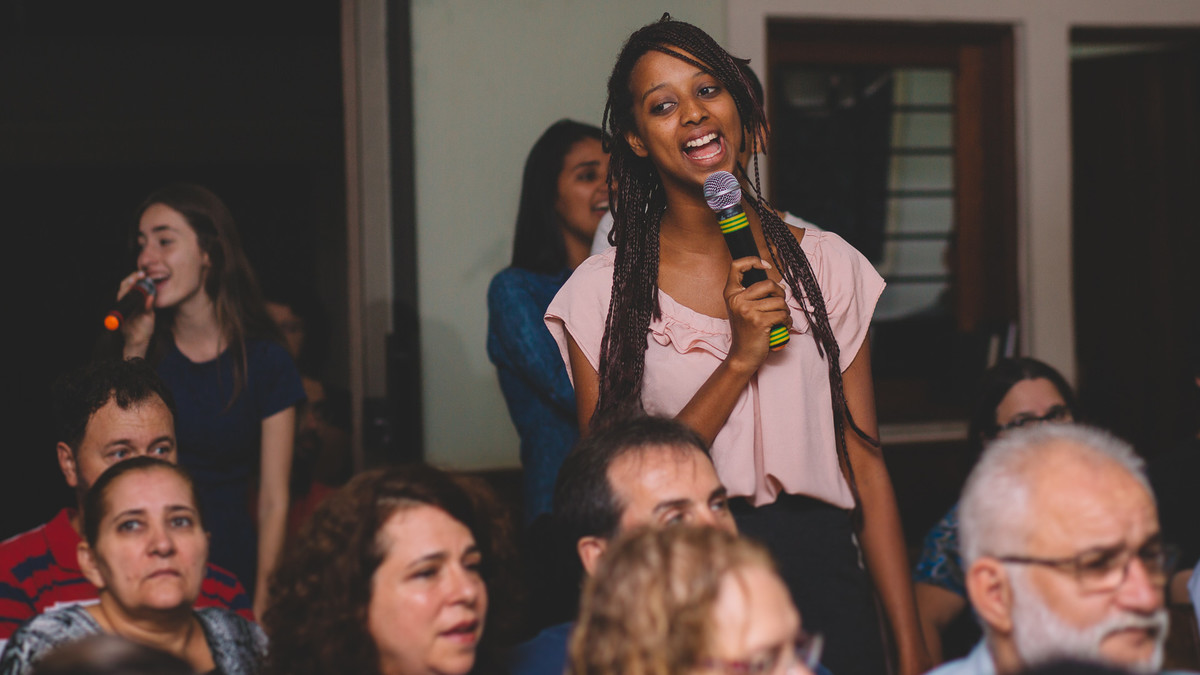 Cantando com a igreja