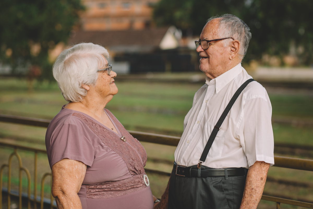 vô e vô se olhando