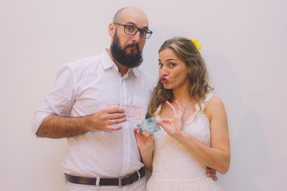 Noivos ganharam dinheiro