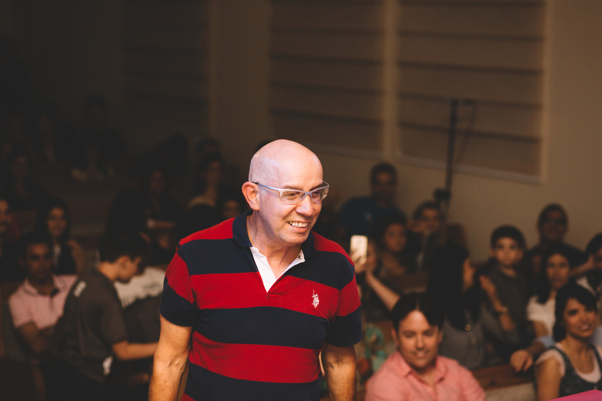 Homem escolhido para a entrevista