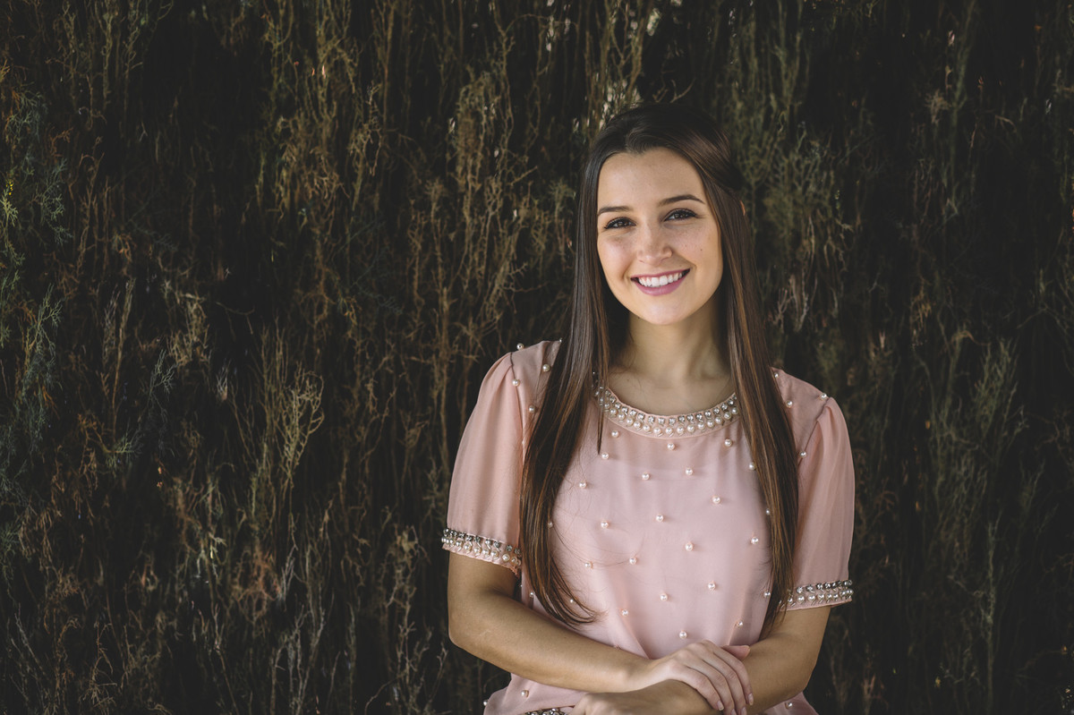 Foto posada sorridente