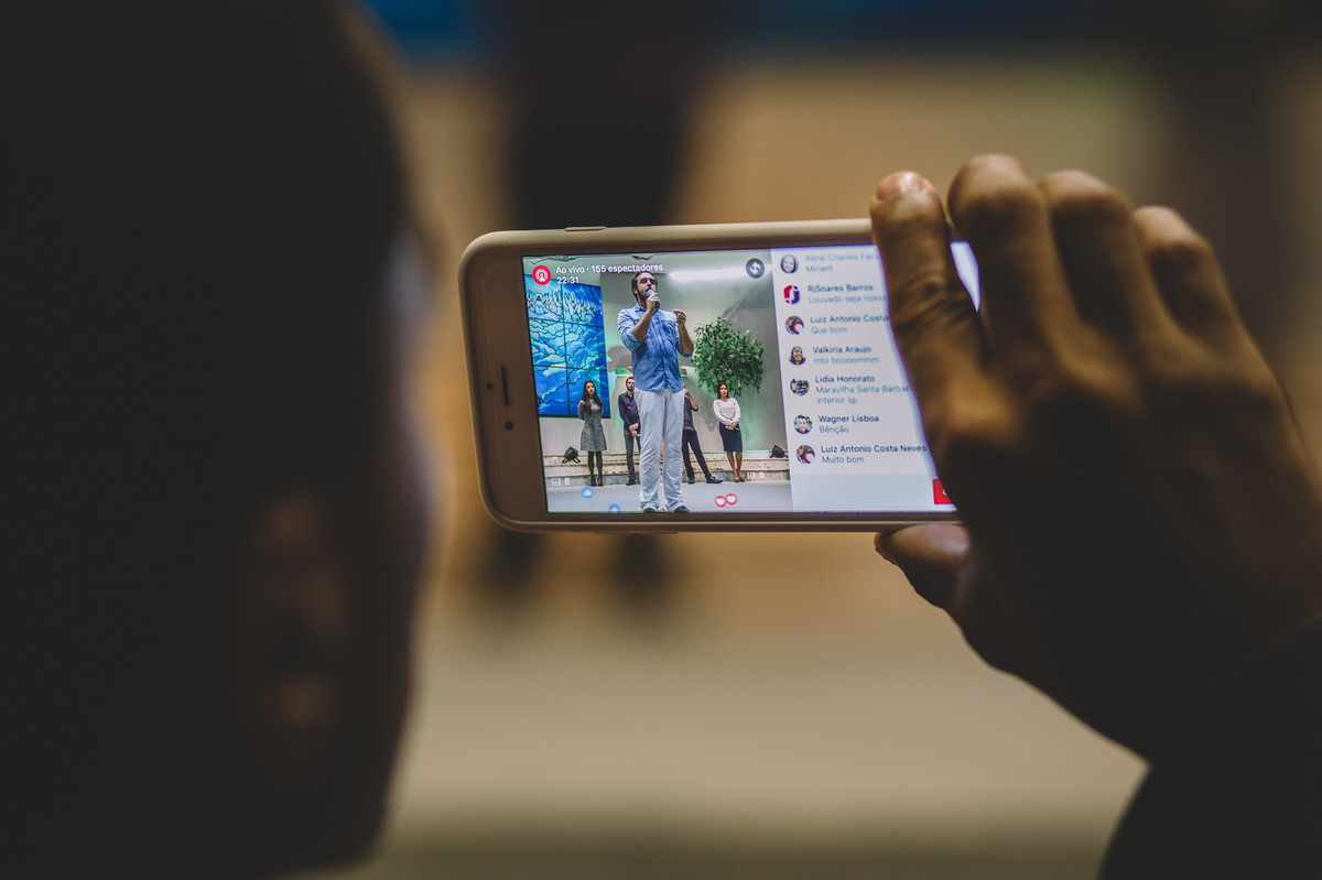 Transmitindo ao vivo pelo facebook