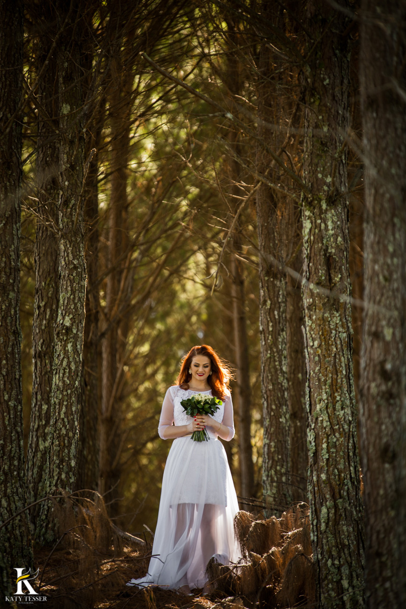 Ensaio pré casamento do casal Ilenir e Alexsandro na vinícola Vilagio Grando em Santa Catarina pela fotógrafa Katy Tesser