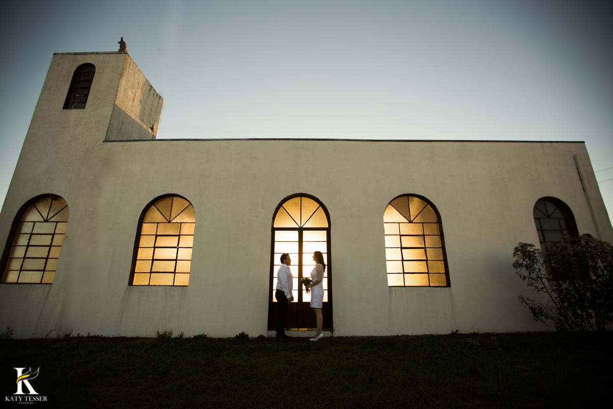 Ensaio pré casamento do casal Ilenir e Alexsandro na vinícola Vilagio Grando em Santa Catarina pela fotógrafa Katy Tesser