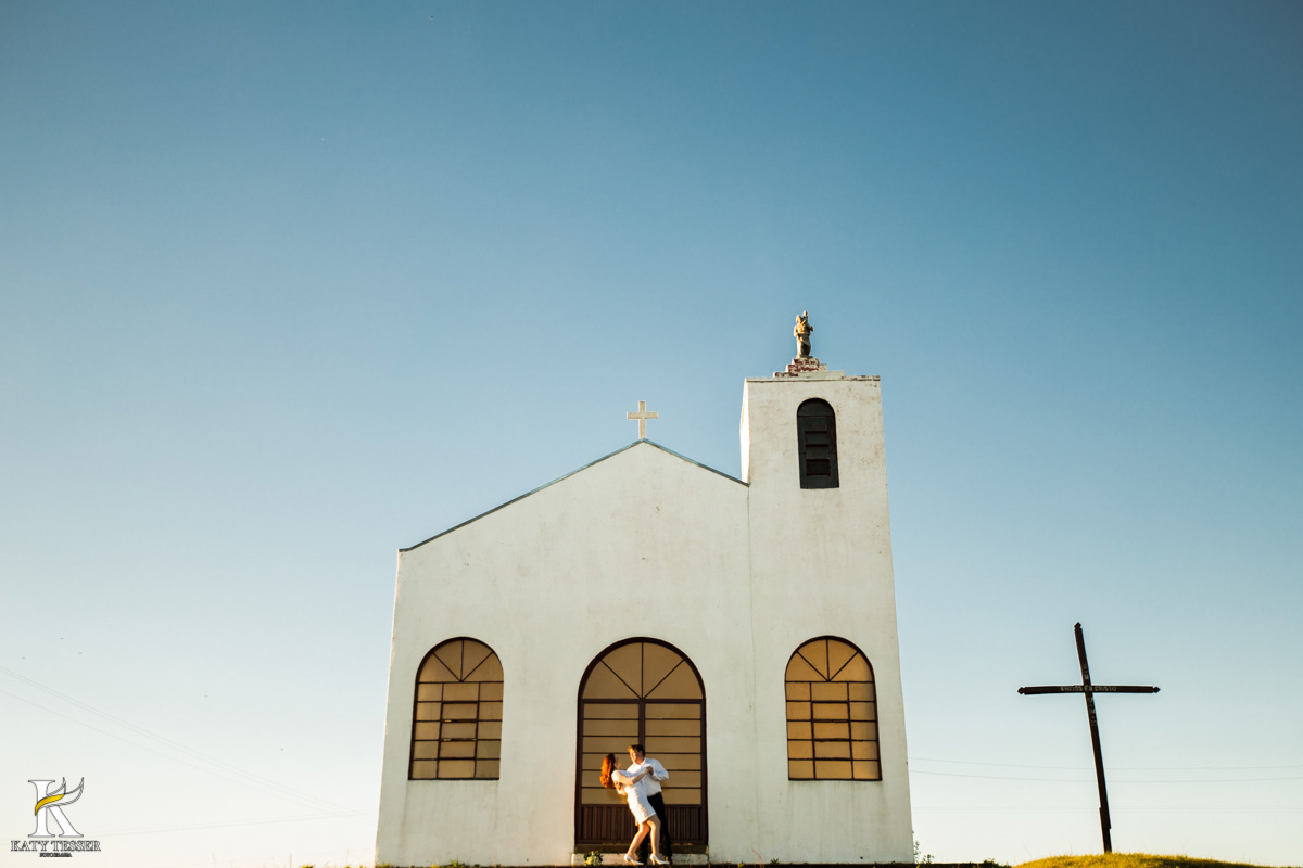 Ensaio pré casamento do casal Ilenir e Alexsandro na vinícola Vilagio Grando em Santa Catarina pela fotógrafa Katy Tesser