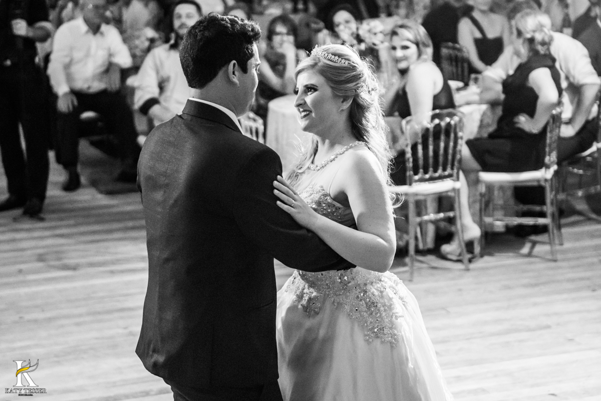 valsa dos noivos no casamento de isaias de heloisa em coronel vivida parana fotografo katy tesser